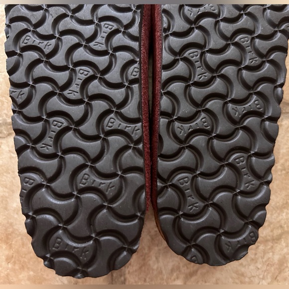 Birkenstock Arizona Suede Leather Sandal, Zinfandel Color, Size 37 Regular/Wide - Picture 9 of 9